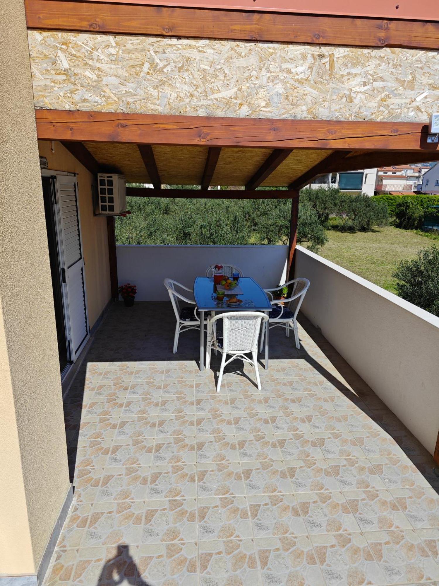 Apartment Paula Kaštela Exterior foto